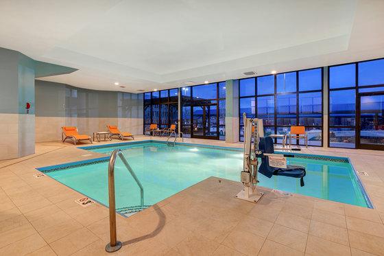 Holiday Inn Express & Suites Central Omaha By Ihg Facilidades foto