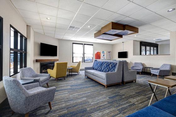 Holiday Inn Express & Suites Central Omaha By Ihg Interior foto